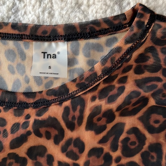 Sheer leopard aritzia top - Picture 2 of 2